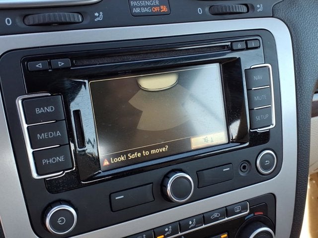 2012 Volkswagen Eos Lux