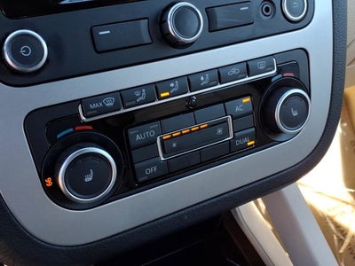 2012 Volkswagen Eos Lux