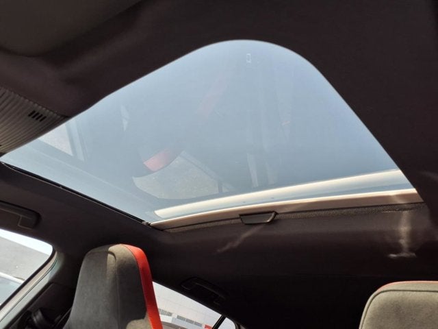 2025 Volkswagen Golf GTI SE