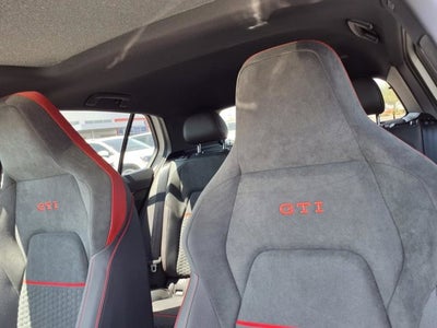 2025 Volkswagen Golf GTI SE