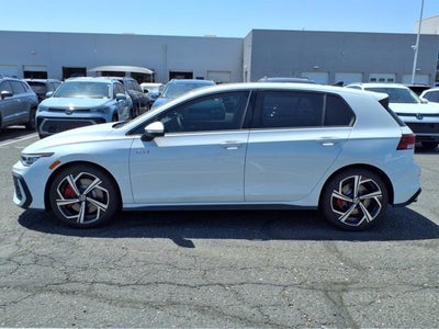 2025 Volkswagen Golf GTI SE