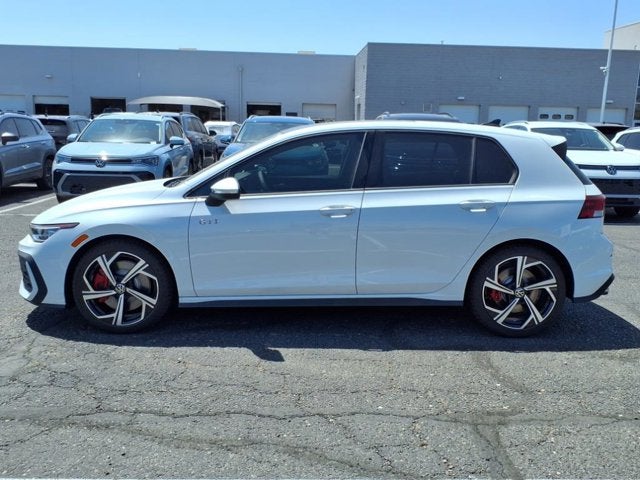 2025 Volkswagen Golf GTI SE