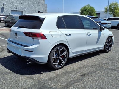 2025 Volkswagen Golf GTI SE