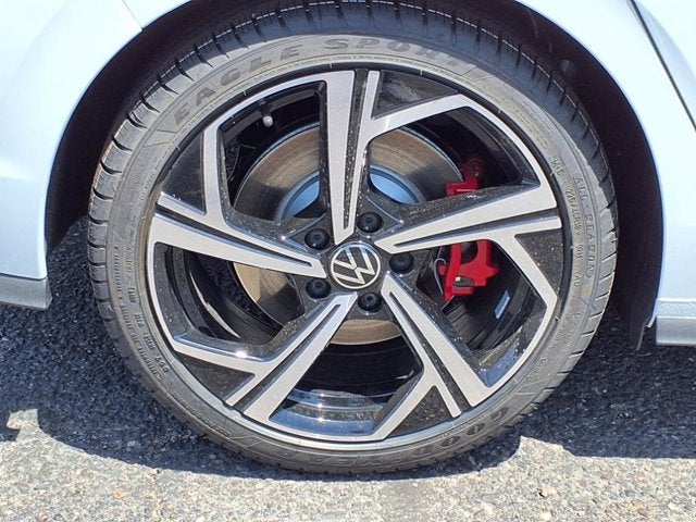 2025 Volkswagen Golf GTI SE