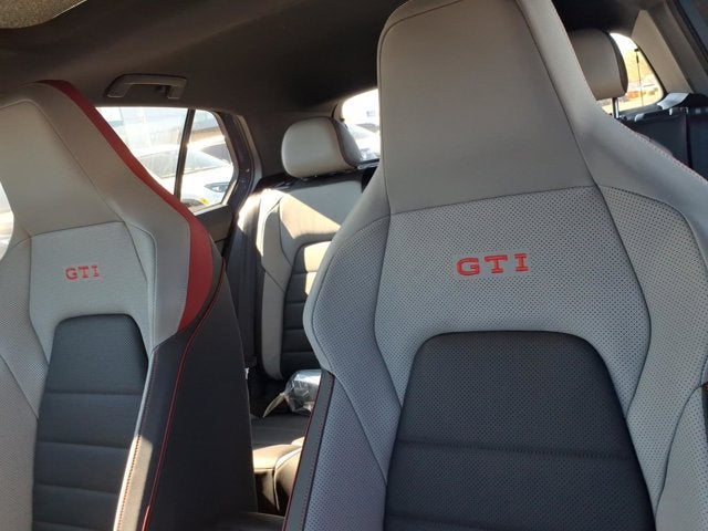 2026 Volkswagen Golf GTI Autobahn