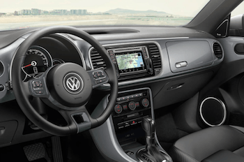 2018 Volkswagen Beetle Convertible interior