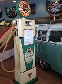 1935 Bowser model #575 with Gilmore Blue-Green Gasoline design at Peoria VW